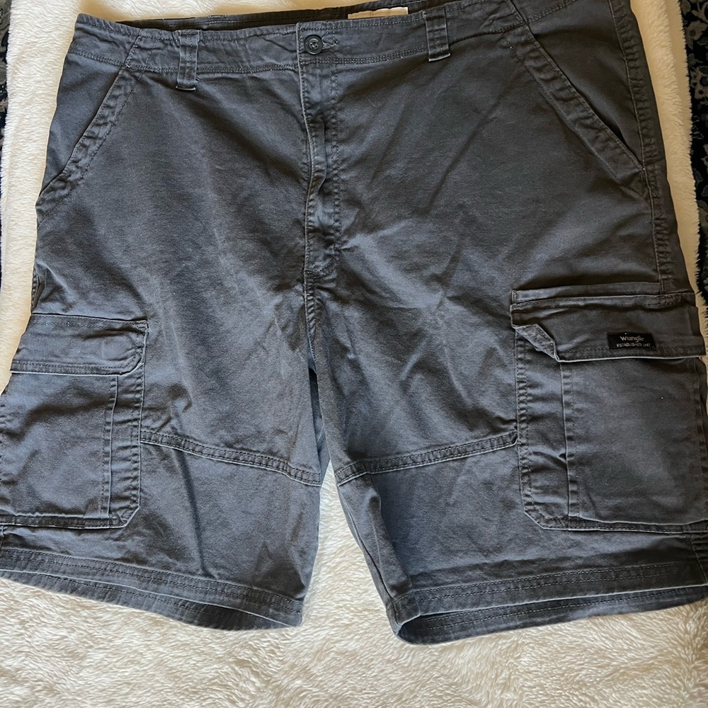 Men's Gray Cargo Shorts